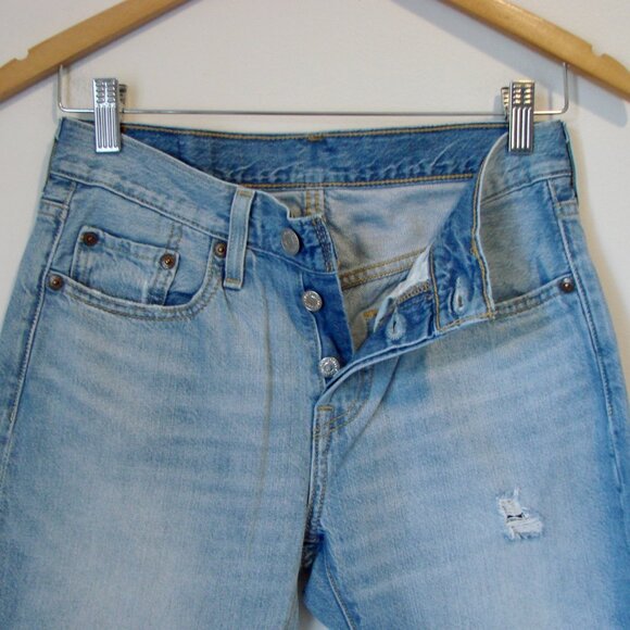 Levi's 501 T Tapered Jeans Light Wash Button Fly Ankle Crop Unisex Size 24 x 28 - Picture 6 of 16